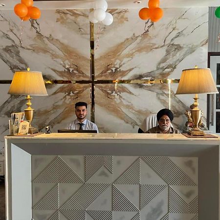Green Hotel & Restaurant Pathānkot Dış mekan fotoğraf