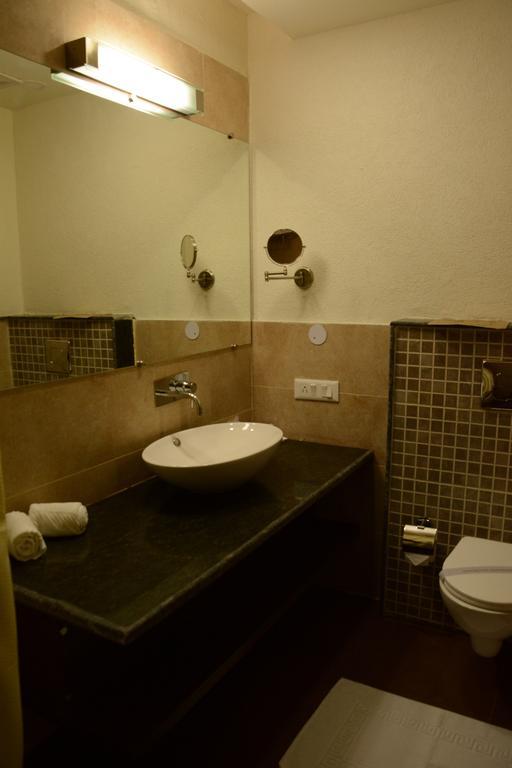Green Hotel & Restaurant Pathānkot Oda fotoğraf